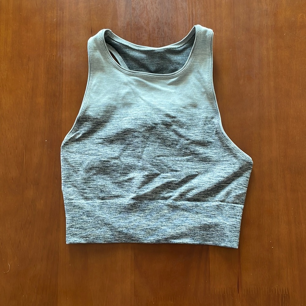 Ombré crop top